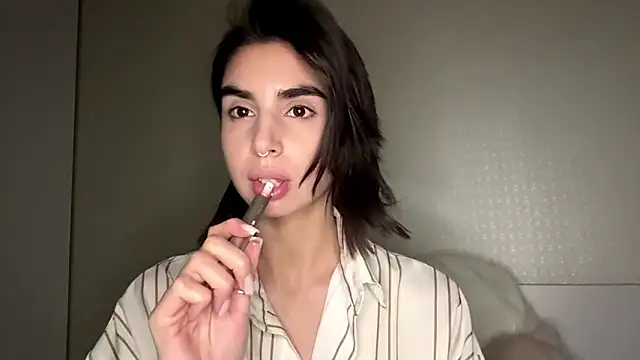 JessiaRuezga online show from 21, 5, 2026