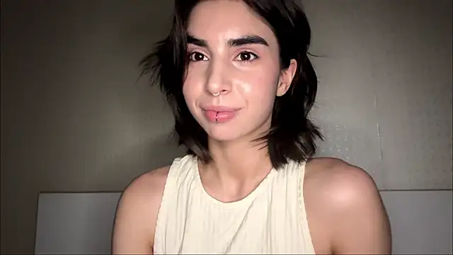 JessiaRuezga online show from 2, 6, 2026