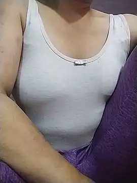 Caily-ly online show from 4, 6, 2026