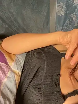 Linda-babyy online show from 9, 6, 2026