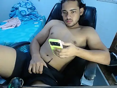 Snapshot of louis_rueda chatting on 2, 7, 2026 louis rueda online show from 2, 7, 2026