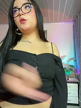 Snapshot of Lana_Hands chatting on 3, 6, 2026 Lana Hands online show from 3, 6, 2026