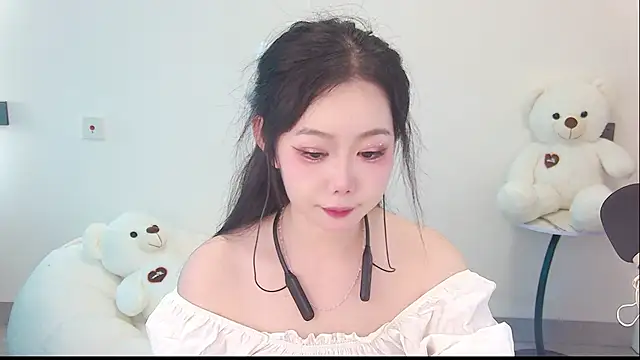 Snapshot of swie111 chatting on 21, 5, 2026 swie111 online show from 21, 5, 2026