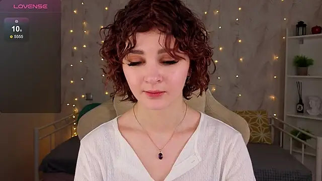 Snapshot of Kira__Fluffy chatting on 14, 6, 2026 Kira Fluffy online show from 14, 6, 2026