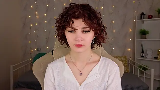 Snapshot of Kira__Fluffy chatting on 14, 6, 2026 Kira Fluffy online show from 14, 6, 2026