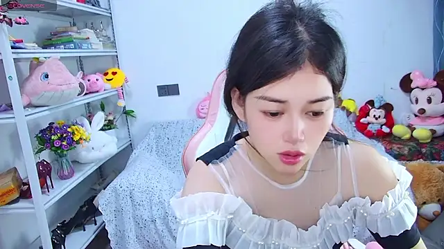 Snapshot of QinQin-888 chatting on 17, 6, 2026 QinQin-888 online show from 17, 6, 2026