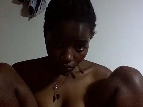 Snapshot of Chocolatebabe98 chatting on 5, 6, 2026 Chocolatebabe98 online show from 5, 6, 2026