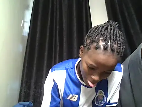 Snapshot of Chocolatebabe98 chatting on 17, 6, 2026 Chocolatebabe98 online show from 17, 6, 2026