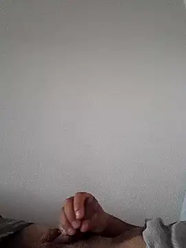 Snapshot of Nicolas065 chatting on 16, 5, 2026 Nicolas065 online show from 16, 5, 2026