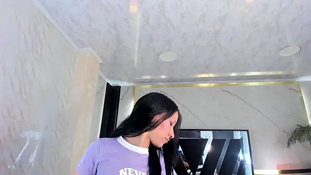 SophiieCalloway1 online show from 18, 6, 2026