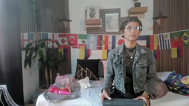 Evaa campbell online show from 20, 6, 2026