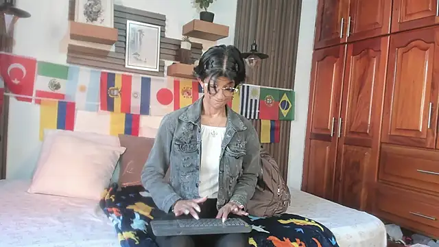 Evaa campbell online show from 16, 6, 2026