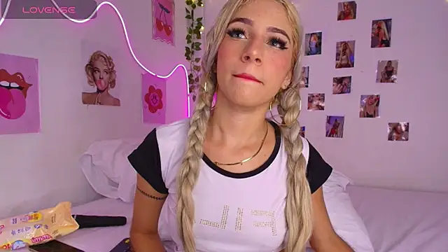 cinniaa  online show from 28, 5, 2026