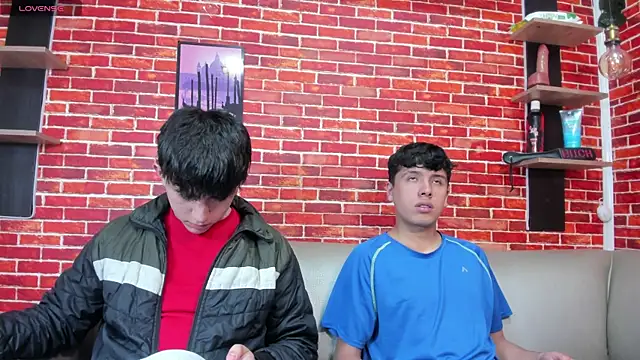 Hoot boyss  online show from 26, 5, 2026