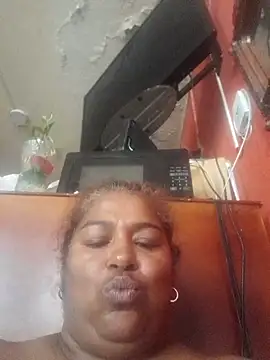Megansquirt69 online show from 19, 5, 2026