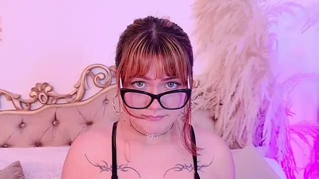 Snapshot of AbrilCardenasX chatting on 20, 6, 2026 AbrilCardenasX online show from 20, 6, 2026