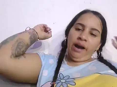 Snapshot of tifanny27 chatting on 31, 5, 2026 tifanny27 online show from 31, 5, 2026