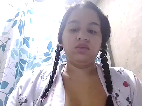Snapshot of tifanny27 chatting on 28, 5, 2026 tifanny27 online show from 28, 5, 2026