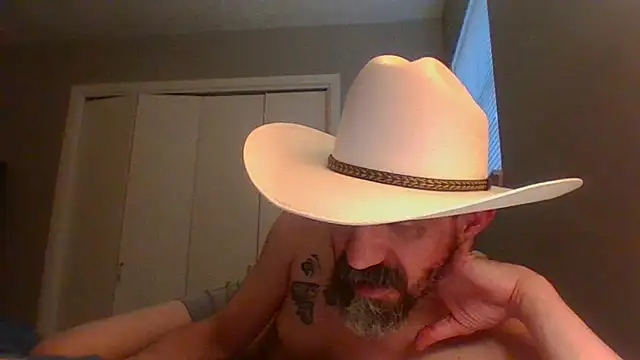 Snapshot of old_Domino chatting on 8, 6, 2026 old Domino online show from 8, 6, 2026