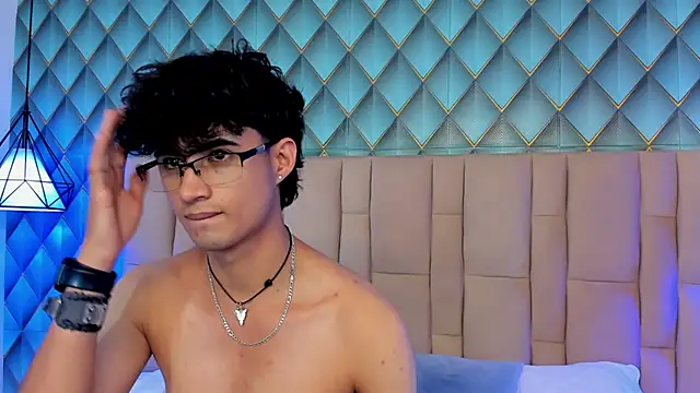 Snapshot of Sofia-Ethan chatting on 26, 6, 2026 Sofia-Ethan online show from 26, 6, 2026