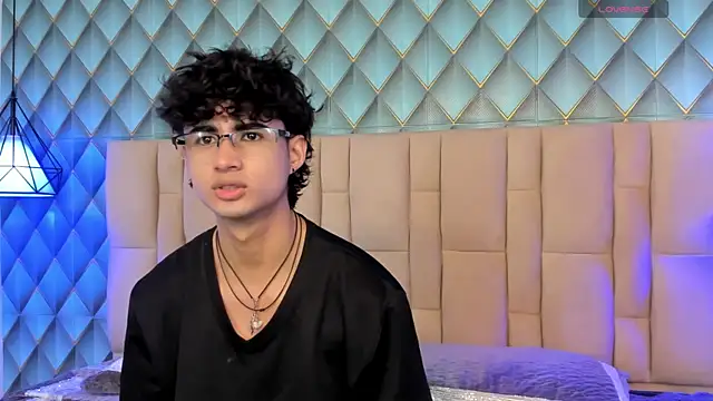 Snapshot of Sofia-Ethan chatting on 24, 5, 2026 Sofia-Ethan online show from 24, 5, 2026