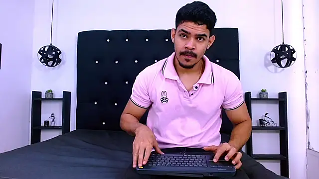 Snapshot of Dannesh_ chatting on 18, 6, 2026 Dannesh online show from 18, 6, 2026