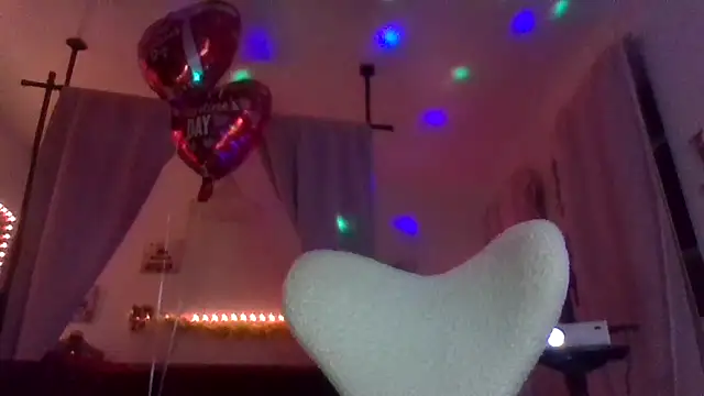 Snapshot of NailGoddessnow chatting on 15, 2, 2026 NailGoddessnow online show from 15, 2, 2026