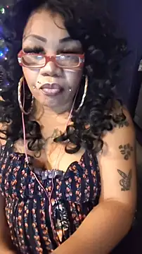 Snapshot of NailGoddessnow chatting on 16, 12, 2025 NailGoddessnow online show from 16, 12, 2025