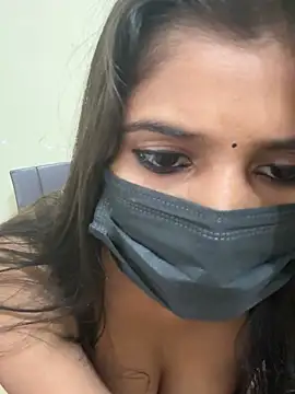 Snapshot of Poonam-Ray chatting on 13, 7, 2026 Poonam-Ray online show from 13, 7, 2026