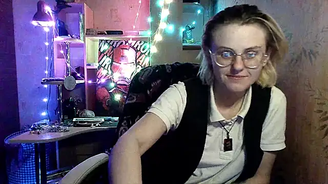 Snapshot of __Freya___ chatting on 18, 5, 2026 Freya online show from 18, 5, 2026