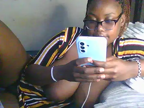 Snapshot of Sexy-Mish chatting on 20, 5, 2026 Sexy-Mish online show from 20, 5, 2026