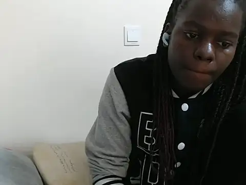 Snapshot of chichie_ chatting on 19, 6, 2026 chichie online show from 19, 6, 2026