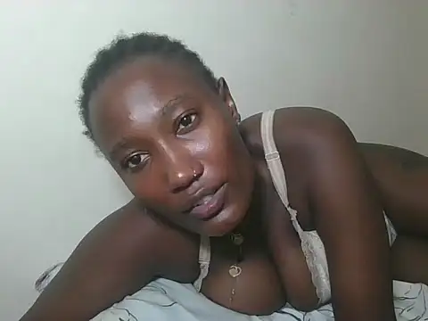Snapshot of misspretty001 chatting on 24, 5, 2026 misspretty001 online show from 24, 5, 2026