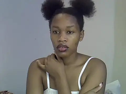 Snapshot of ANGEL_MIA23 chatting on 28, 5, 2026 ANGEL MIA23 online show from 28, 5, 2026