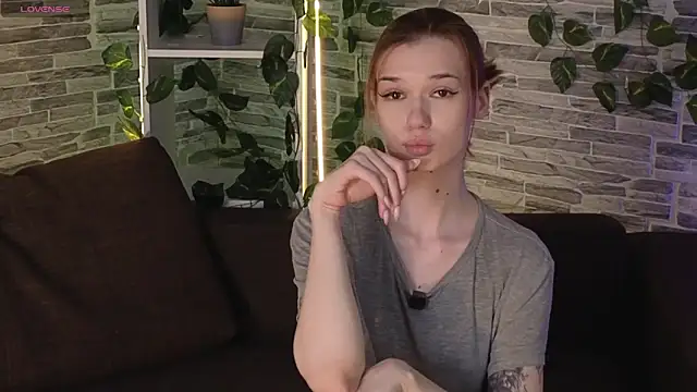 OliviaFoxsis online show from 16, 5, 2026