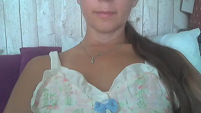Snapshot of Bella--White chatting on 29, 6, 2026 Bella--White online show from 29, 6, 2026