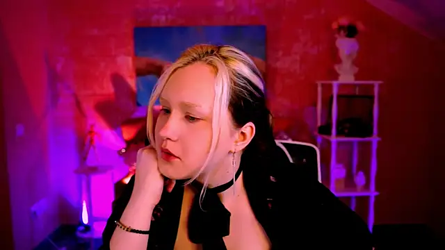 Snapshot of ViolettWoods chatting on 24, 6, 2026 ViolettWoods online show from 24, 6, 2026