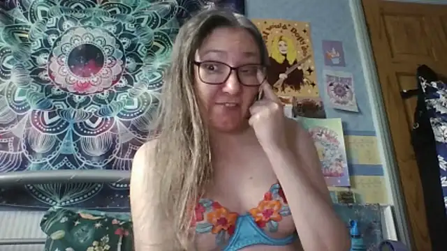 Snapshot of Izzylove47 chatting on 10, 6, 2026 Izzylove47 online show from 10, 6, 2026