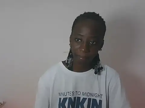 Snapshot of Darkpretty23 chatting on 25, 5, 2026 Darkpretty23 online show from 25, 5, 2026