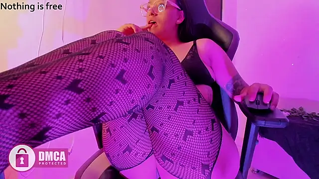 Snapshot of Spicydollx_1 chatting on 18, 6, 2026 Spicydollx 1 online show from 18, 6, 2026