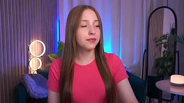 Snapshot of EvelinRoyce chatting on 9, 6, 2026 EvelinRoyce online show from 9, 6, 2026