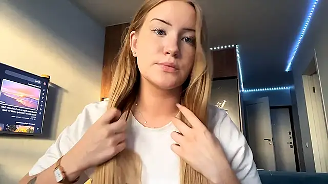 Snapshot of Lisi_Kiss_ chatting on 7, 6, 2026 Lisi Kiss online show from 7, 6, 2026