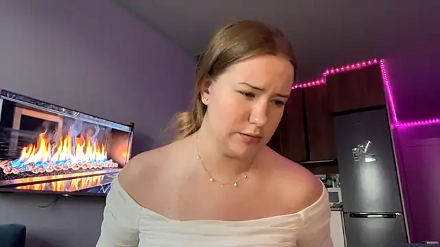 Snapshot of Lisi_Kiss_ chatting on 4, 6, 2026 Lisi Kiss online show from 4, 6, 2026