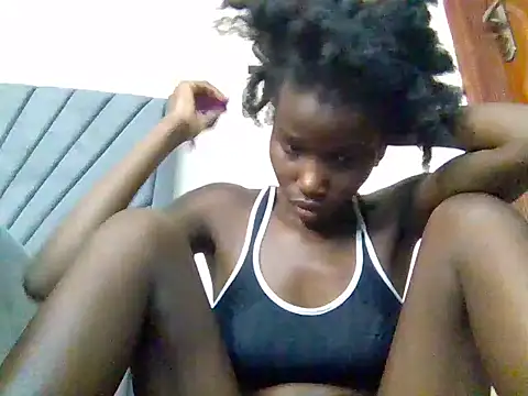 Snapshot of slimy_gal12 chatting on 21, 5, 2026 slimy gal12 online show from 21, 5, 2026