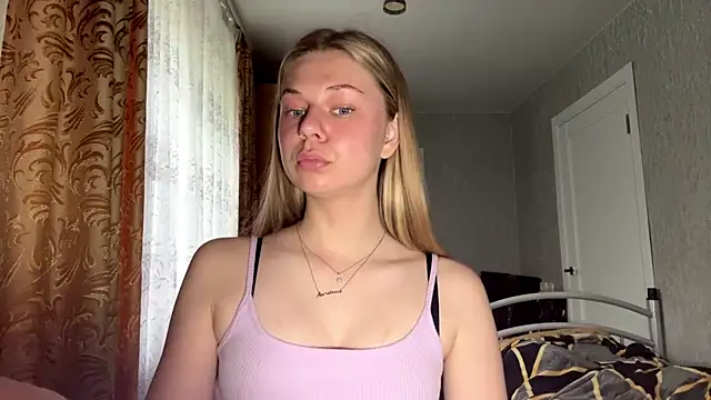 HoneysPiee online show from 21, 6, 2026