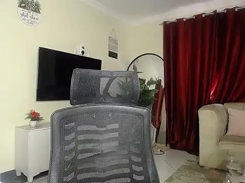 Snapshot of Ebonyqueen111 chatting on 17, 6, 2026 Ebonyqueen111 online show from 17, 6, 2026