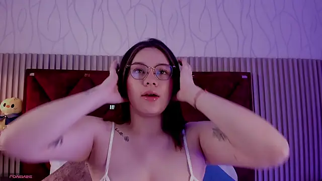 Snapshot of Ivybloom_ chatting on 1, 6, 2026 Ivybloom online show from 1, 6, 2026