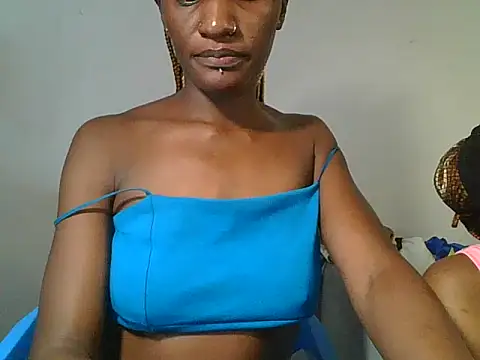 Snapshot of SleekCandy_petites chatting on 7, 6, 2026 SleekCandy petites online show from 7, 6, 2026