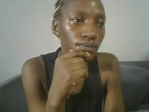 Snapshot of SleekCandy_petites chatting on 3, 6, 2026 SleekCandy petites online show from 3, 6, 2026