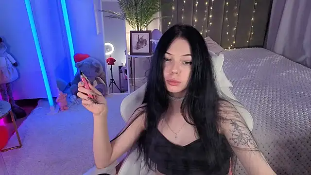 Vivi Vivian online show from 15, 5, 2026